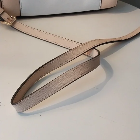 Michael Kors Selma Crossbody - Picture 5 of 14